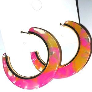 Super cute fashion hoop earrings